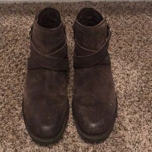 Born size 7.5 new Brown Bootie